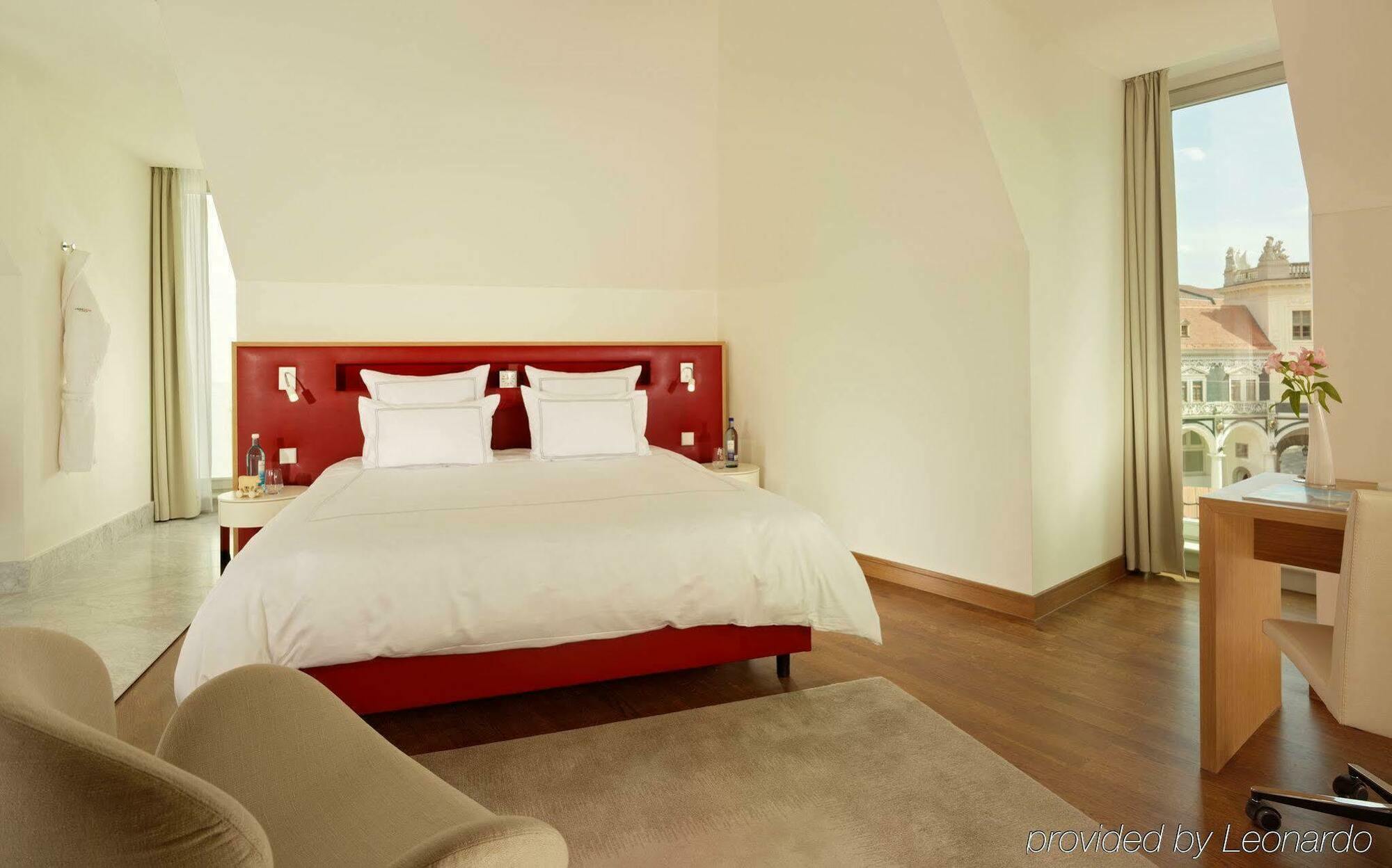 Hyperion Am Schloss Hotel 5*